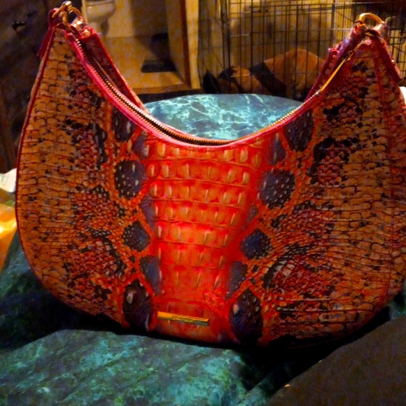 Pink cobra Brahman pocket book - Picture 1 of 6